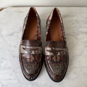 Faux Snakeskin Loafers Size 8 W